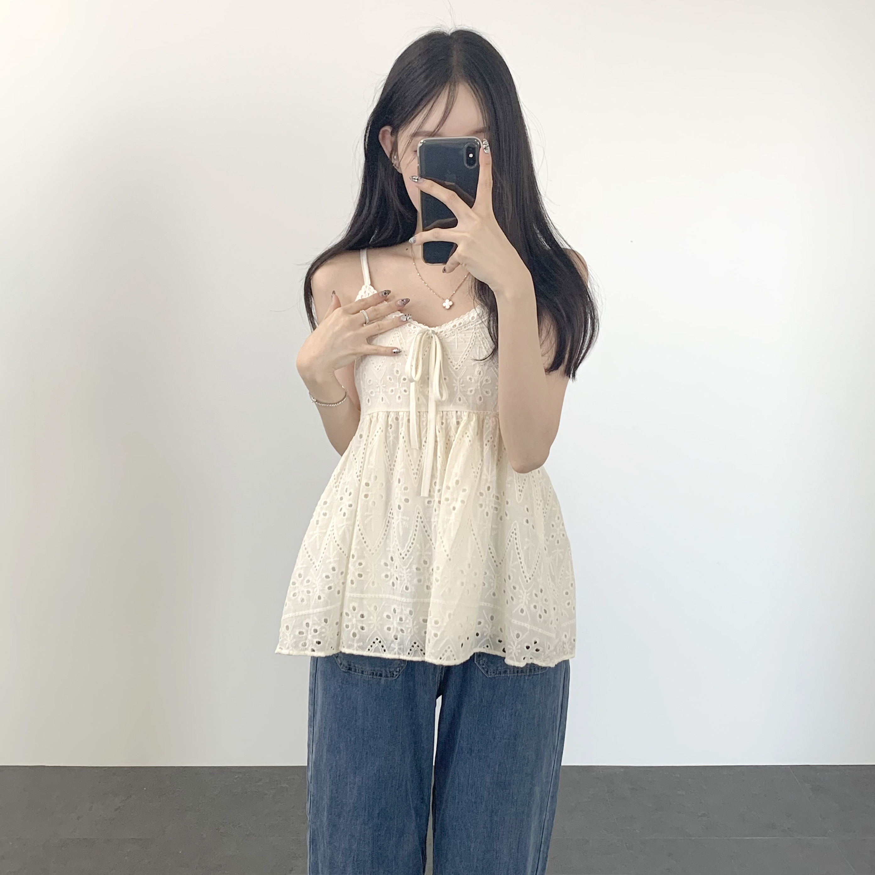 여름 펀칭 나시 뷔스티에 조끼 블라우스 - 상세 이미지 5