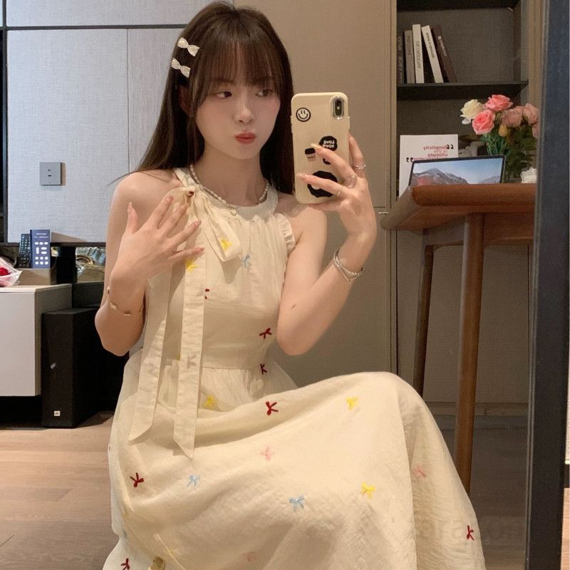 여성 슬리브리스 롱 드레스 여름 바캉스룩 허리 슬림한 우아한 비치웨어 휴양지 스타일 데일리 착용감 편안한 여름원피스 - 상세 이미지 5