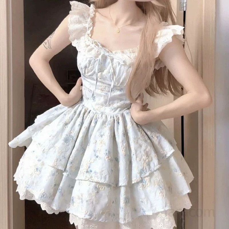 여성 여름 원피스 플라워 패턴 부드러운 소재 공주 스타일 케이크 스커트 날아다니는 소매 로맨틱한 휴양지룩 편안한 착용감 - 상품 이미지