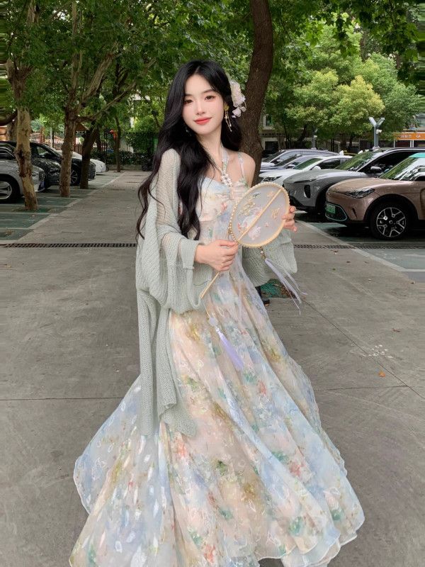 여성 레트로 프린트 자수 홀터넥 서스펜더 스커트 가을 신상 미디 드레스 스타일리시한 디자인 유화 느낌 유니크한 분위기 데일리룩 패션 - 상세 이미지 2
