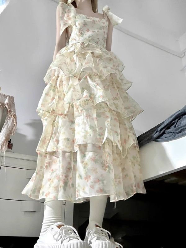 여성 여름 플로럴 드레스 슬림핏 케이크 스커트 나비넥타이 디자인 휴가 바캉스룩 시원한 착용감 편안한 외출용 스타일링 - 상세 이미지 2