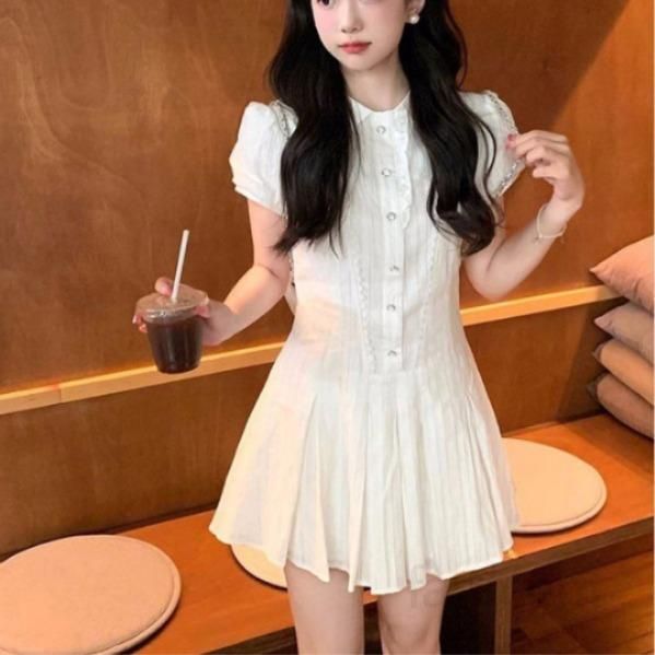 여성 퍼프 슬리브 셔츠 원피스 미니 플리츠 스커트 가을 데일리룩 하객룩 스타일링 플레어 디자인 편안한 착용감 캐주얼 모던한 트렌디한