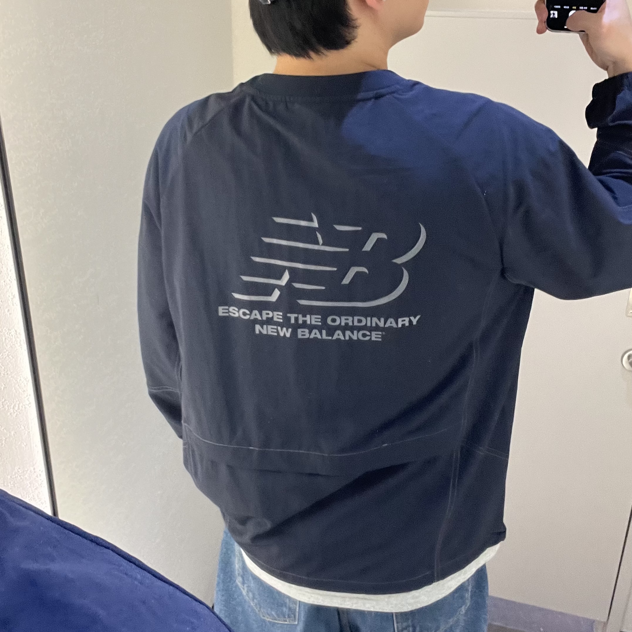 뉴발란스 우븐 피스테 UNI 긴팔 오버핏 공용 커플티 맨투맨 - 상품 이미지