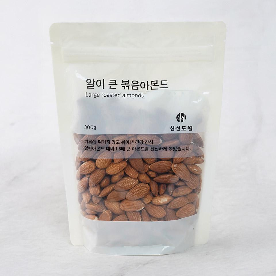 메가마트 신선도원 알이 큰 볶음아몬드 300g - 상품 이미지