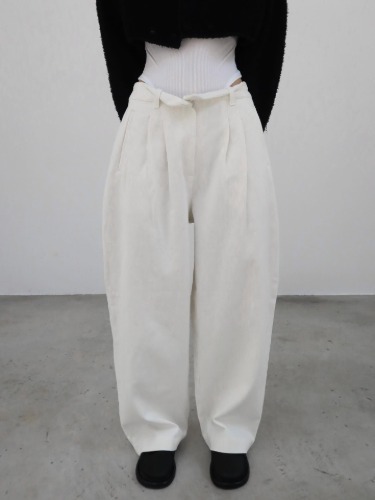 알리 피그 팬츠 - 상품 이미지