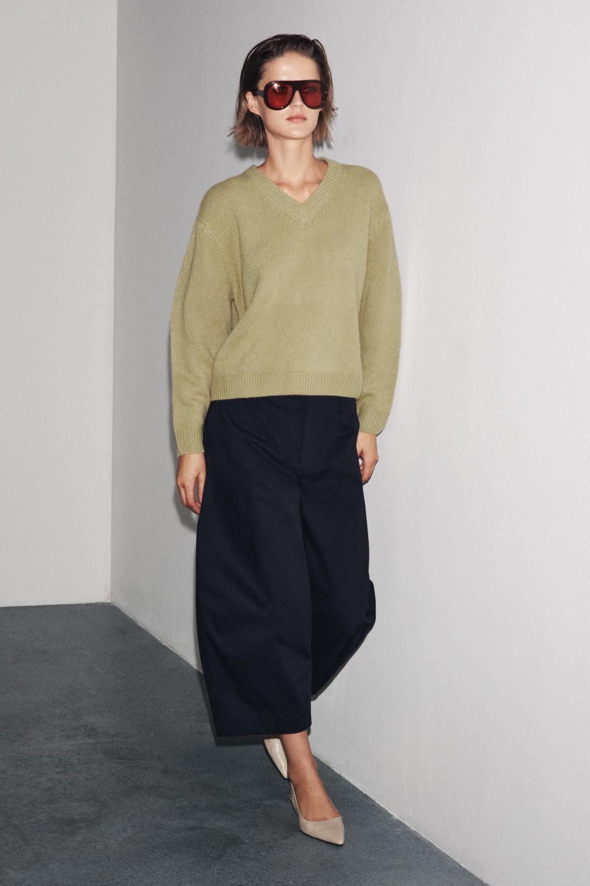 자라 프리미엄 100울 브이넥 베이직 니트 스웨터 2893/111 OLIVE GREEN - 상세 이미지 5
