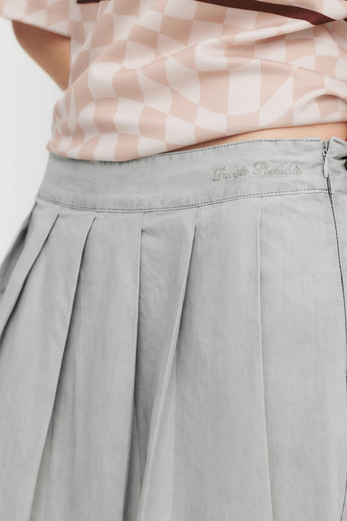 풀앤베어 테크니컬 플리츠 미디 스커트 7400/321 BLUISH GREY - 상세 이미지 4