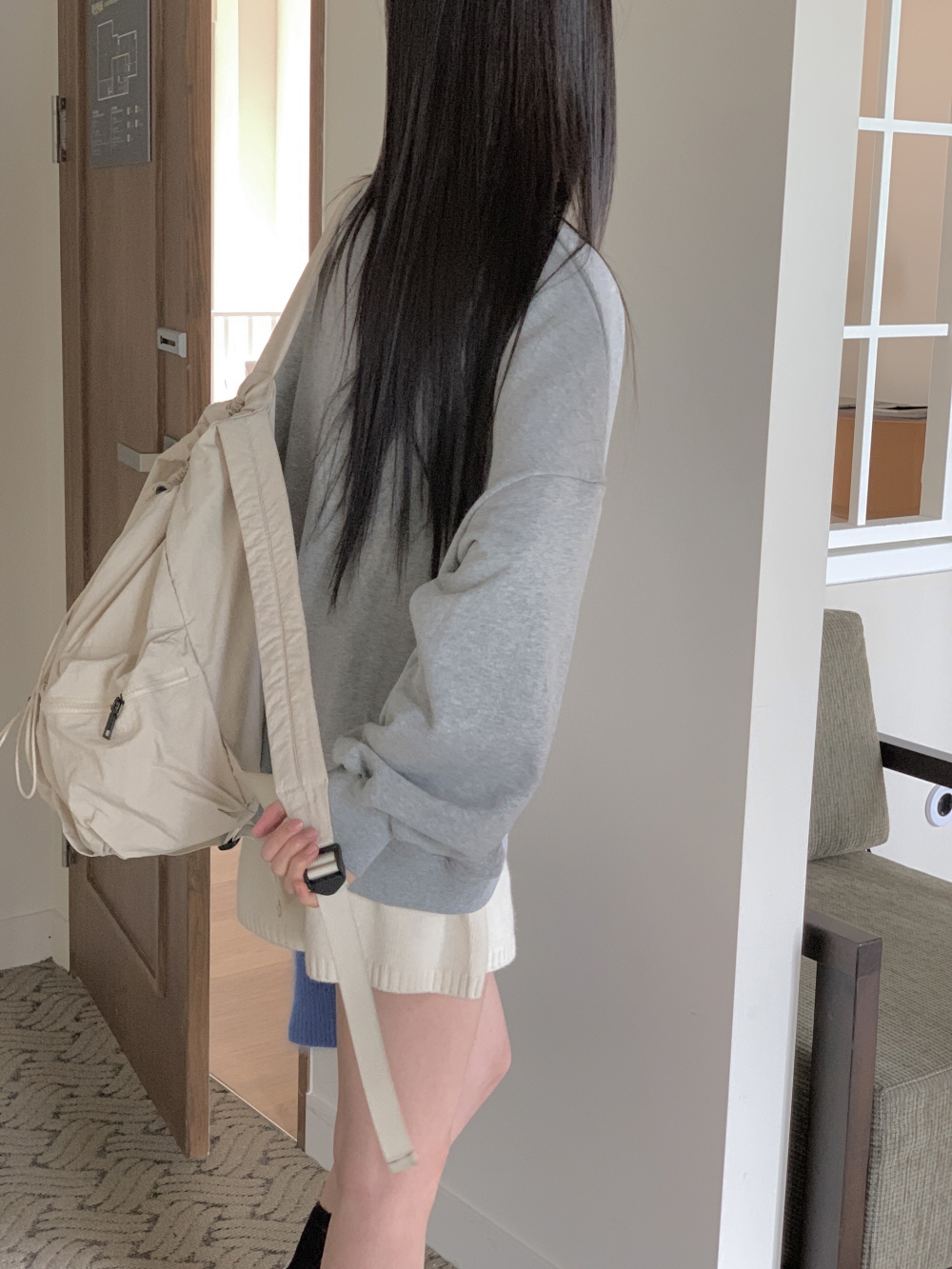 미키마우스 디즈니맨투맨 여성가을맨투맨 빈티지 회색 티셔츠 - 상세 이미지 5
