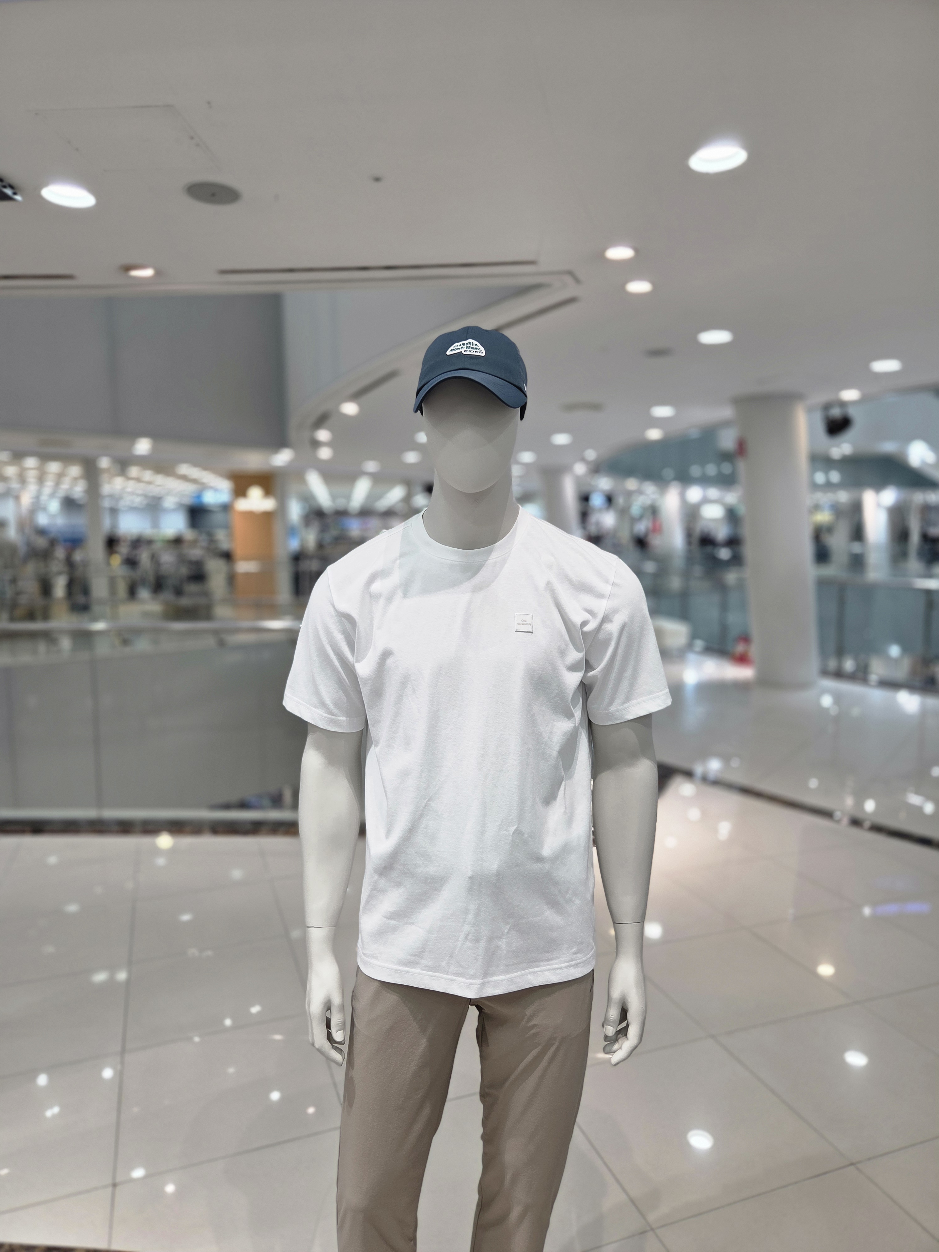 아이더 베이직 남여공용 반팔 티셔츠 UU23241 - 메인 이미지