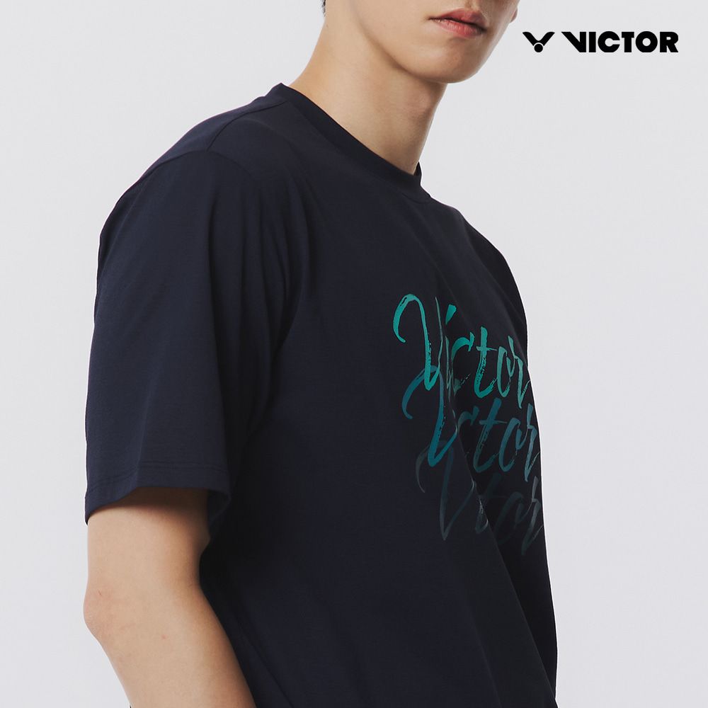빅터 배드민턴 남여공용 오버핏 반팔라운드티셔츠 VT25CTO201U 시그니쳐 네이비 - 상품 이미지