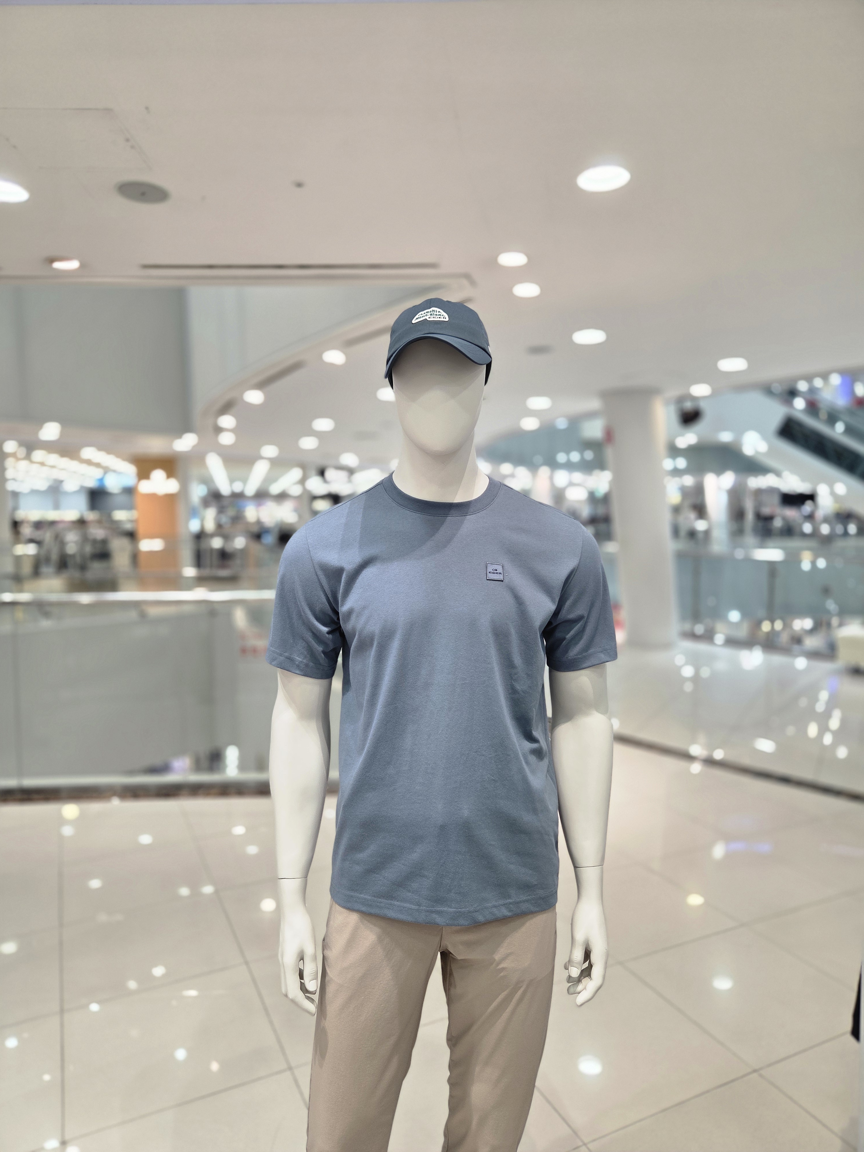 아이더 베이직 남녀공용 반팔 티셔츠 UU23241 - 상품 이미지