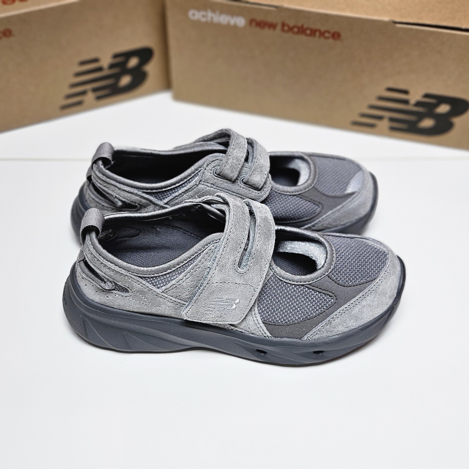 국내매장판 뉴발란스 브리즈 메리제인 스트랩 샌들 여성 슈즈 SD2203