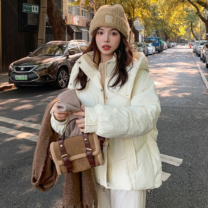 여성 경량 후드 자켓 가벼운 숏패딩 캐주얼한 스타일 데일리 학생용 코튼 재킷 편안한 착용감 외출용 트렌디한 디자인 - 상세 이미지 2