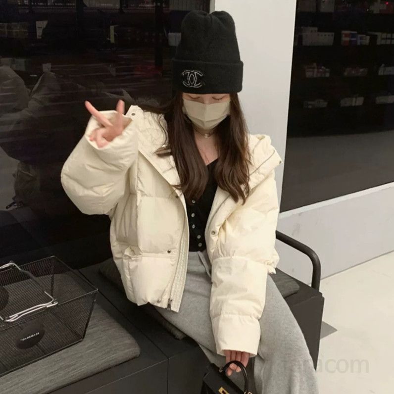 여성 경량 후드 숏패딩 핑크색 코튼 재킷 가벼운 착용감 데일리 코디용 외출 필수 아이템 트렌디한 디자인 학생용 캐주얼 스타일 - 상세 이미지 4