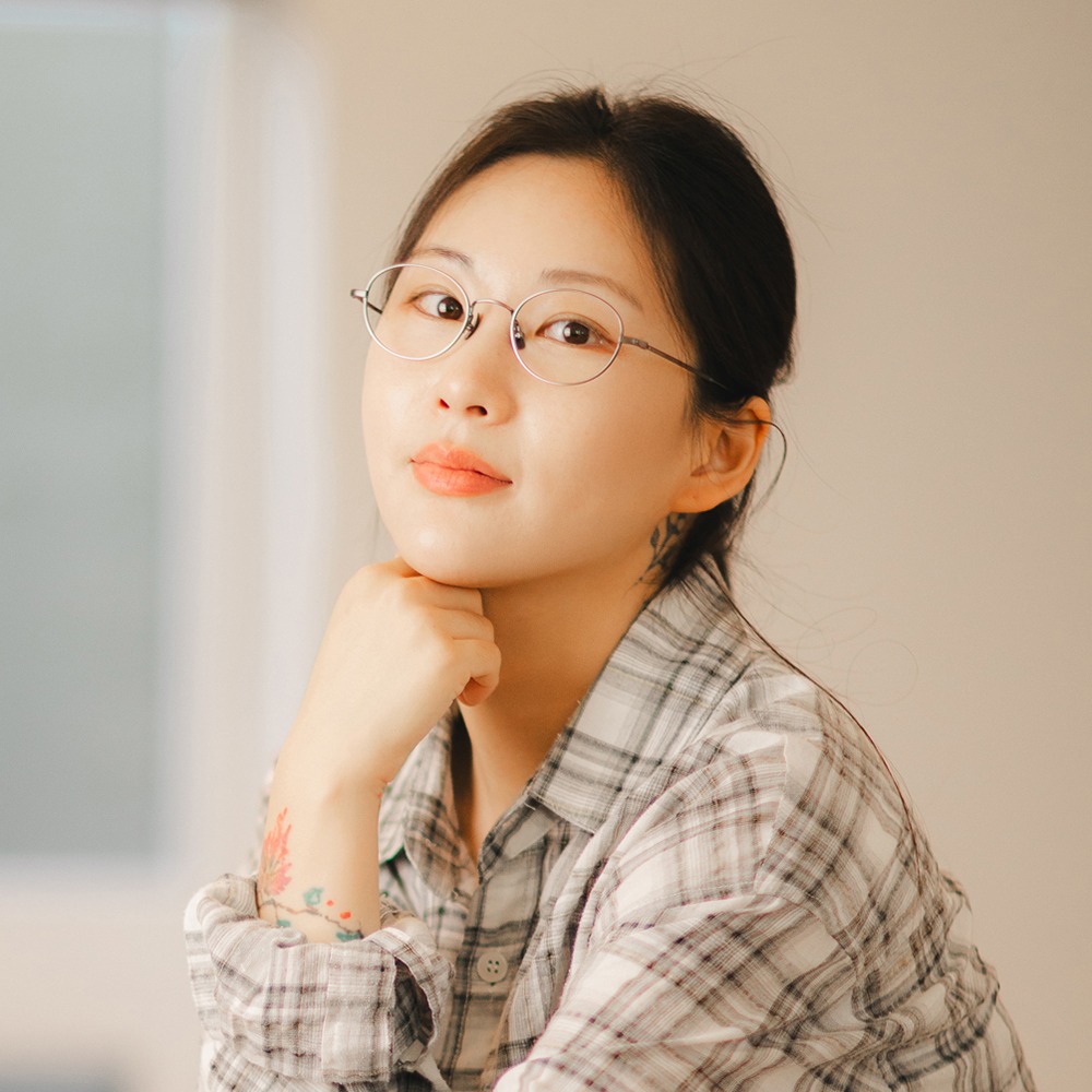 카나드 CA2454 가벼운 티타늄 긱시크 안경테 블루라이트 차단 렌즈 초경량 메탈 오벌형 안경 - 상품 이미지