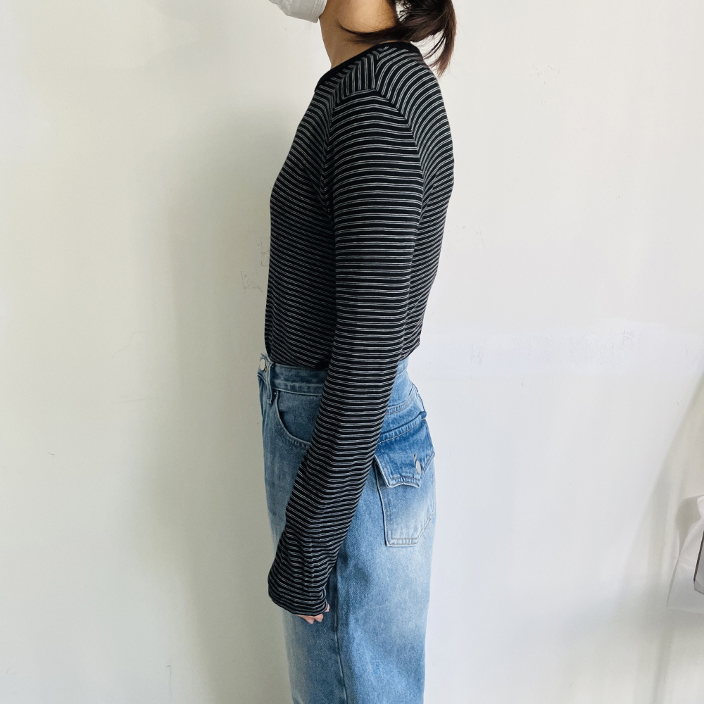 1+1 랍빠티 스트라이프 배색 이너 레이어드 기본 긴팔 티셔츠 - 상세 이미지 4