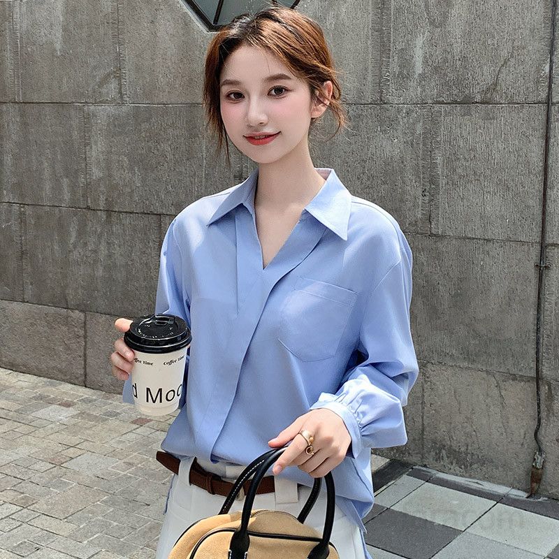 화이트 브이넥 블라우스 여성용 루즈핏 긴팔 가을 고급스러운 스타일 데일리룩 시크한 매력 편안한 착용감 실크 느낌 - 상세 이미지 2