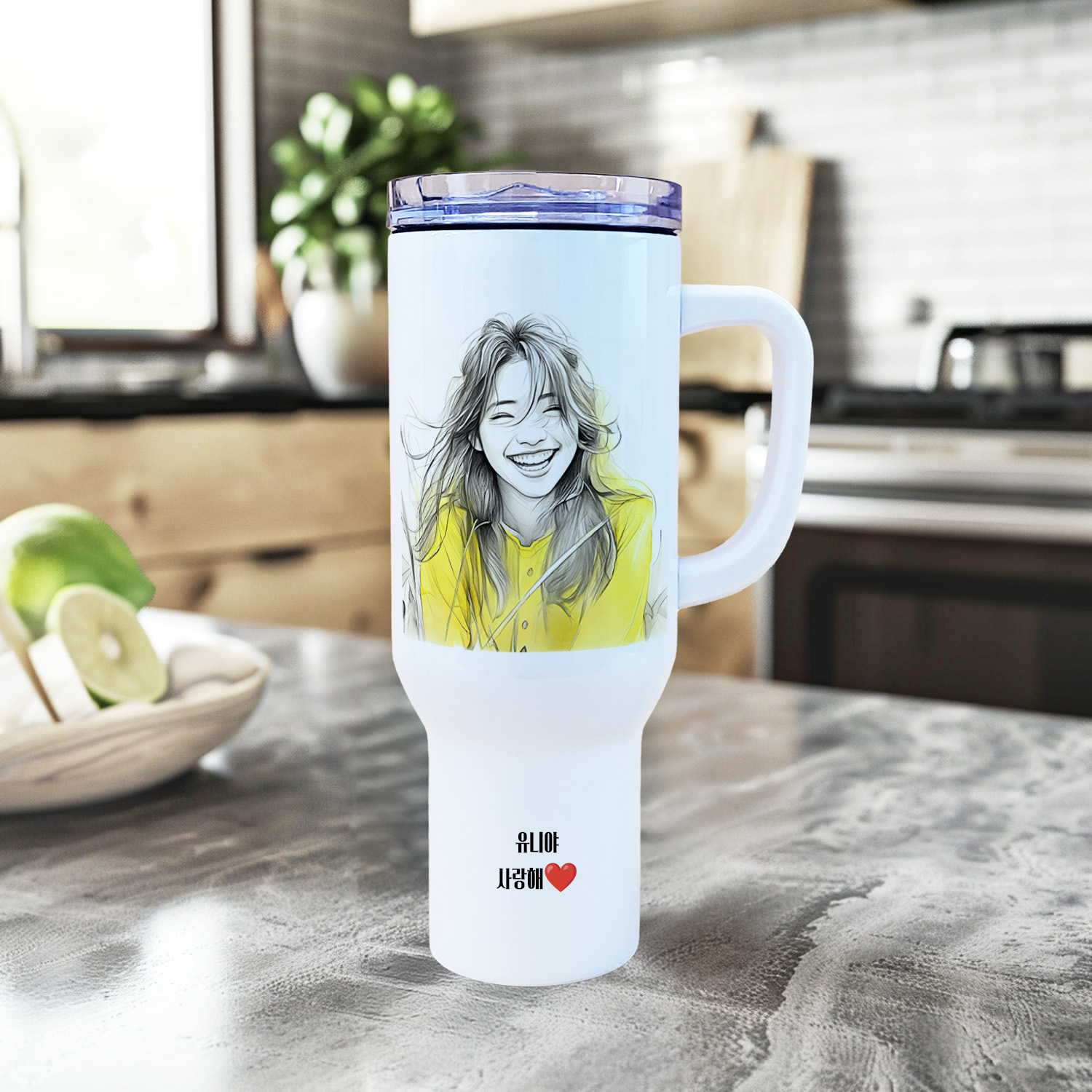 연필스케치 캐리커쳐 텀블러 1리터 대용량 주문제작 사진을 그림으로 빨대 포함 소량 제작 - 메인 이미지