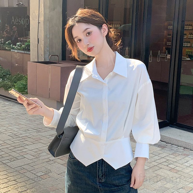 화이트 슬릿 여성셔츠 링클프리 출퇴근용 데일리 긴팔 오피스룩 스타일리시한 테일러링 셔츠 - 메인 이미지