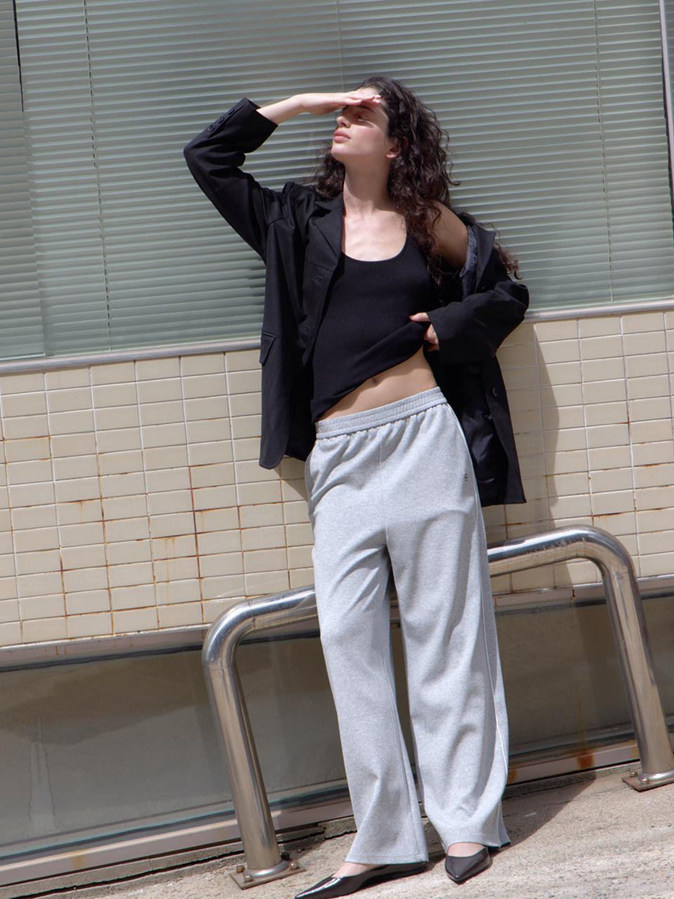 [엘씨브이] EMBROIDERY WIDE SWEAT PANTS_GRAY - 상세 이미지 3