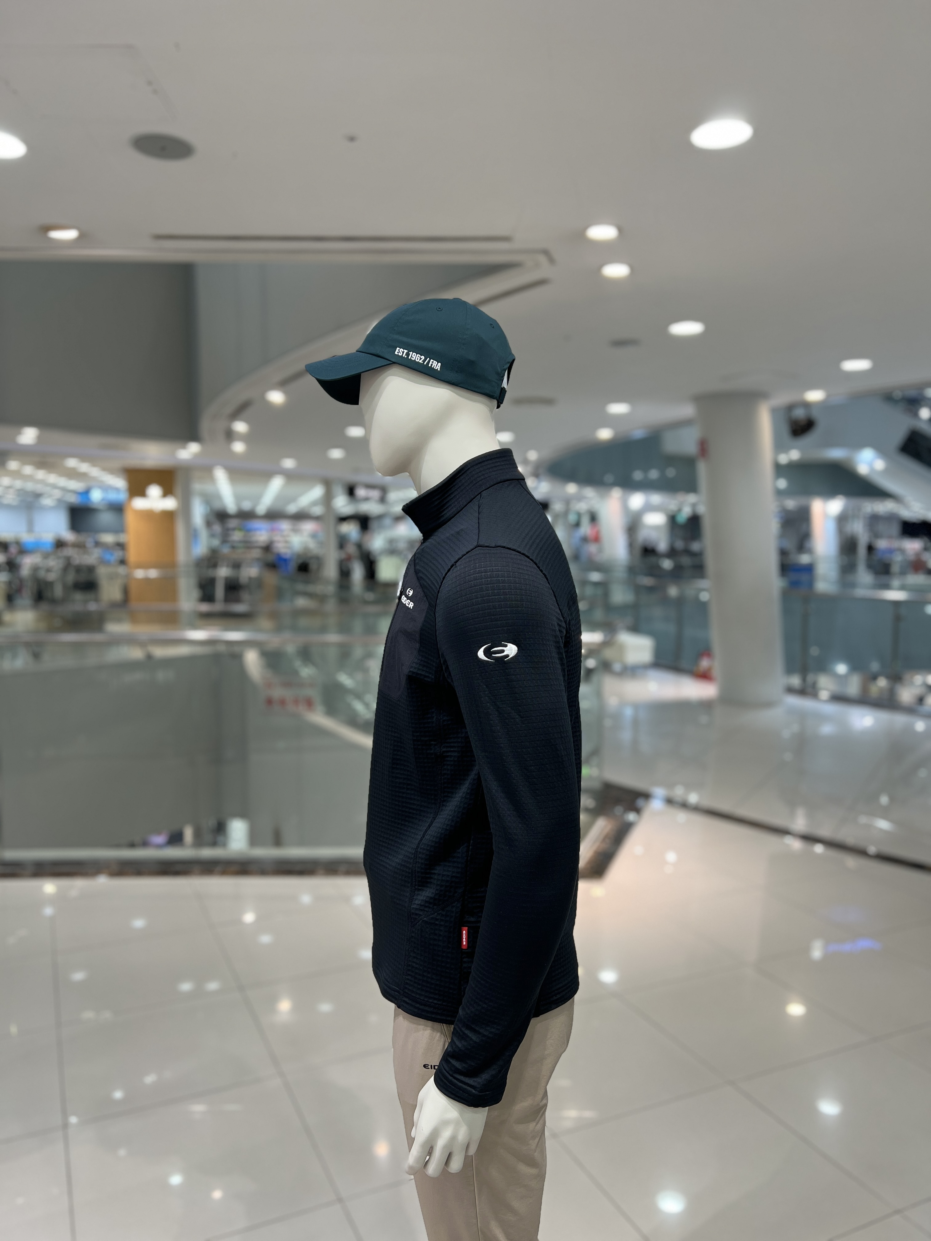 아이더 남성 가을 간절기 등산 그리드 긴팔 짚업 티셔츠 헤리티지 MU24231 - 상세 이미지 4