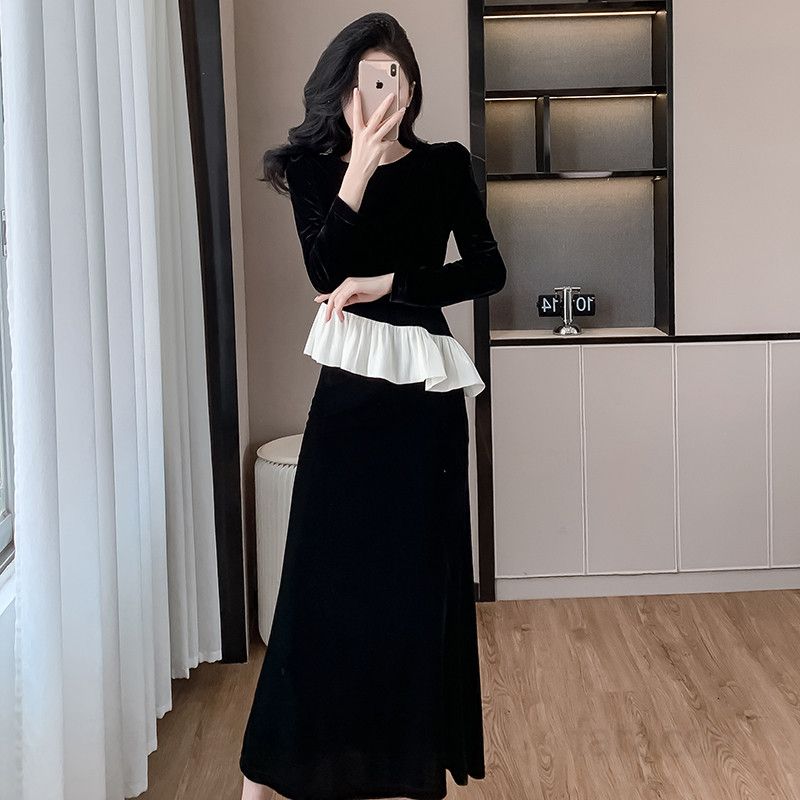 여성 봄 벨벳 피쉬테일 롱 투피스 세트 러플 밑단 스타일 하객룩 정장 스커트 세련된 디자인 날씬한 핏 상견례 및 특별한 날 위한 선택 - 상품 이미지