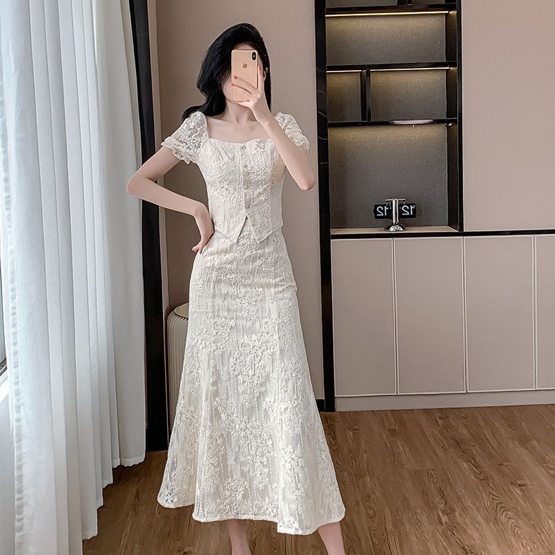 여성 여름 자수 스퀘어넥 롱피쉬테일 투피스 세트 드레스 살구색 고급스러운 스타일 데일리룩 파티룩 활용 가능 - 상품 이미지