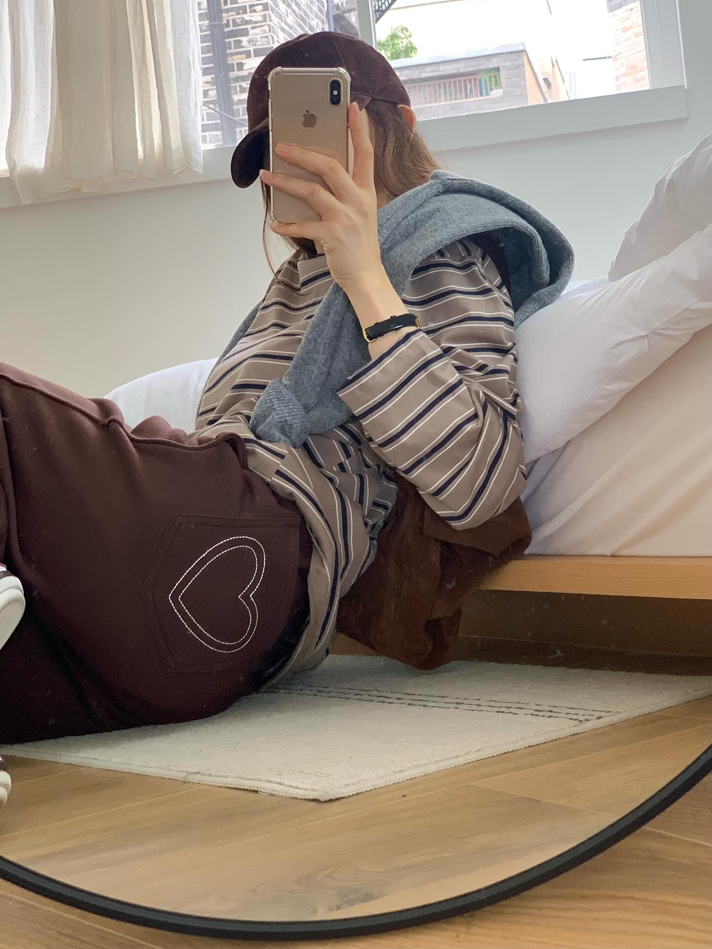 가을 여자 폼스튜디오 하트 자수 와이드 조거 투웨이 트레이닝 팬츠 - 상세 이미지 5