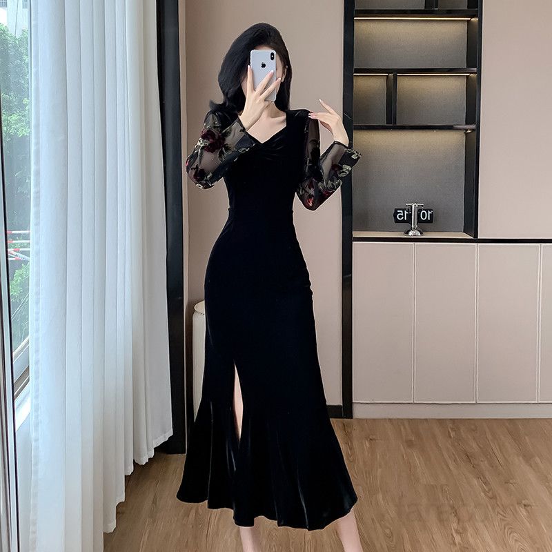 긴팔 머메이드 벨벳 드레스 가을 파티 이브닝 웨딩 촬영용 여성 롱원피스 고급스러운 플록 장미꽃 디테일 슬림핏 스타일 - 상세 이미지 4