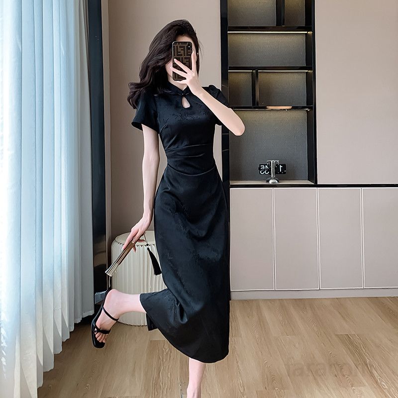 여성 여름 롱 드레스 슬림 핏 플리츠 디자인 시원한 착용감의 개량 치파오 스타일 데일리룩 휴양지원피스 - 상품 이미지