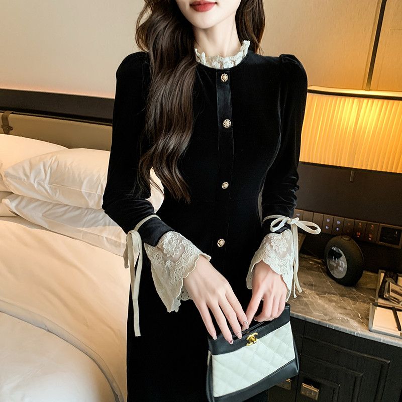 블랙 레이스 벨벳 드레스 파티룩 스퀘어넥 미니 스타일 여성스러운 우아한 디자인 특별한 날을 위한 고급스러운 선택 - 상품 이미지
