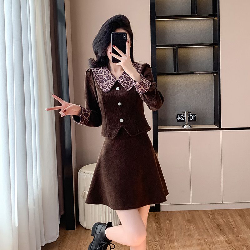 여성 레오파드 프린트 스플라이싱 A라인 숏 스커트 투피스 세트 봄 패션 트렌디한 스타일 캐주얼 오피스룩 데일리 착용감 편안한 외출용 - 메인 이미지