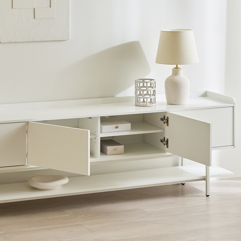 룸티크 다리형 거실장 낮은 TV 수납장 2단 템바 1800, 화이트화이트