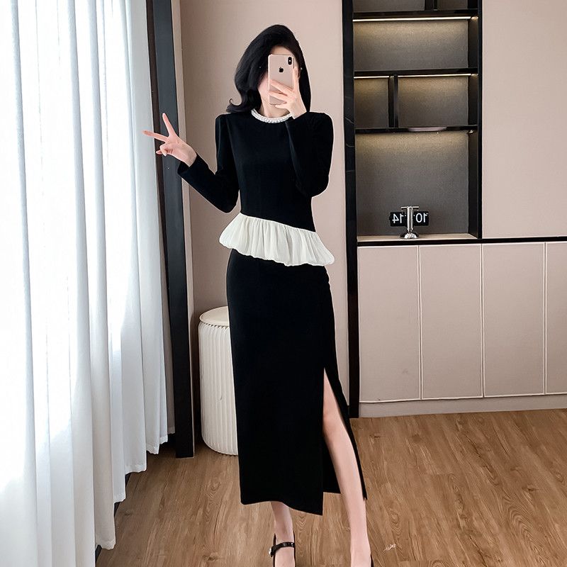 여성 블랙 진주 러플 긴팔 투피스 셋업 오피스룩 하객룩 라운드넥 스커트세트 봄 스타일 모던한 디자인 데일리룩 - 상세 이미지 2