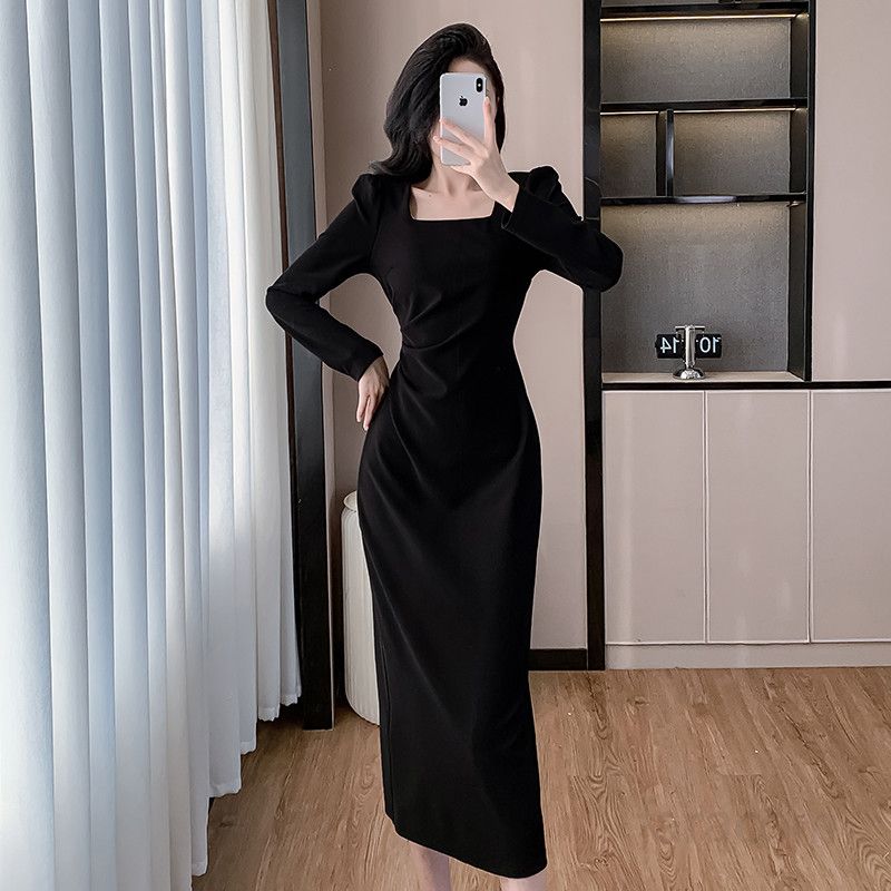 스퀘어 칼라 슬림 롱 플리츠 드레스 봄 여성원피스 심플한 디자인 하객룩 오피스룩 데일리 스타일링 가능한 착용감 좋은 플리츠 원피스 - 상세 이미지 3