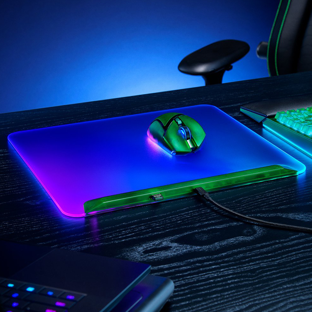 [국내정발] 레이저 파이어플라이 V2 PRO 팬텀그린 RGB 마우스패드 - 상세 이미지 2