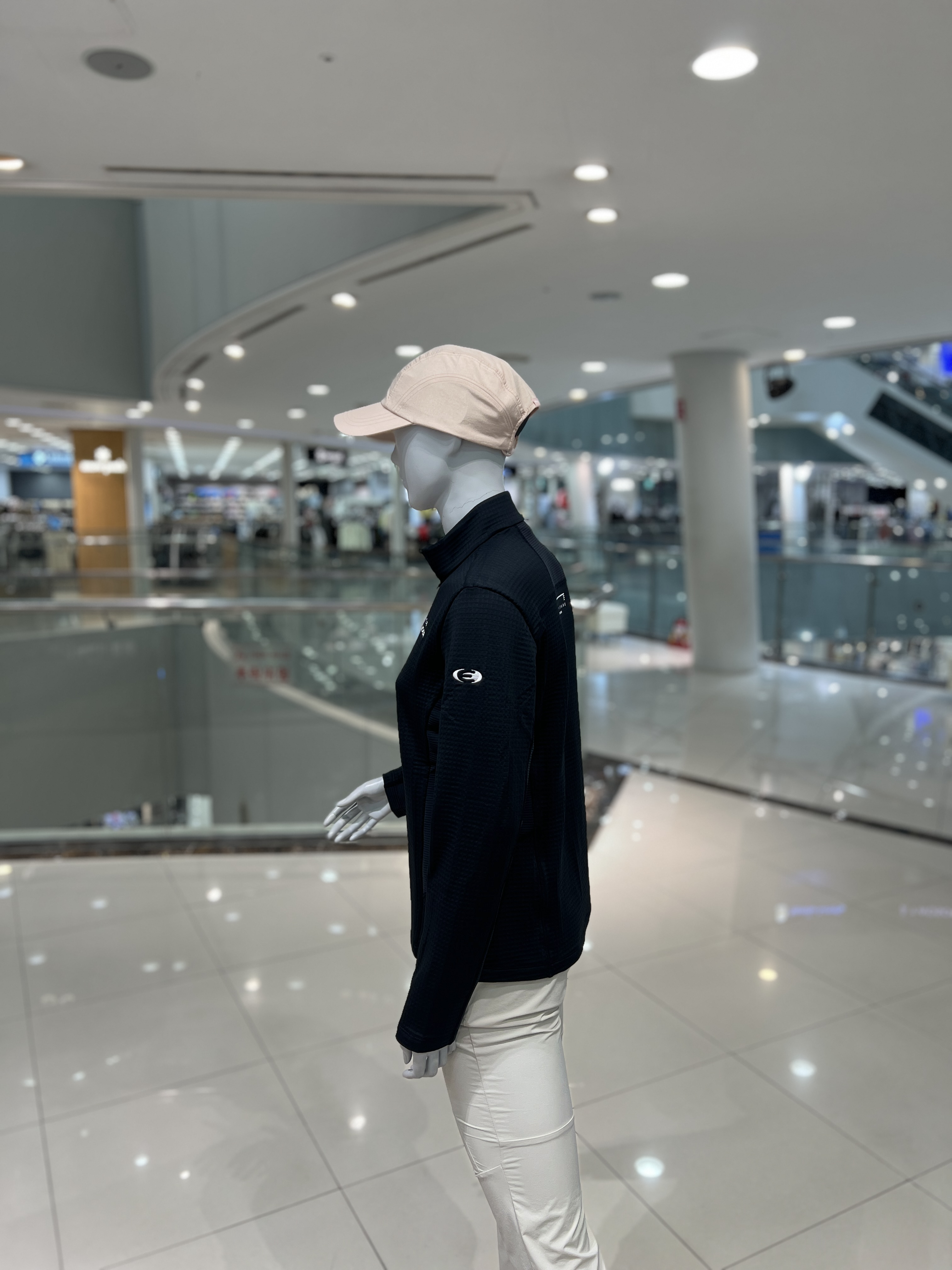 아이더 여성 가을 등산 그리드 긴팔 짚업 티셔츠 헤리티지 WU24231 - 상세 이미지 4