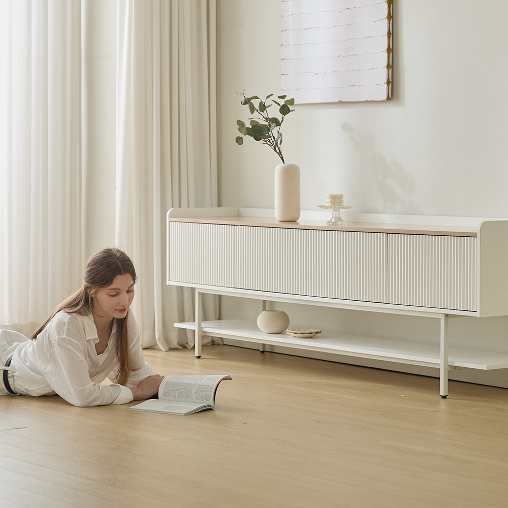 룸티크 다리형 거실장 낮은 TV 수납장 2단 템바 1800, 화이트화이트