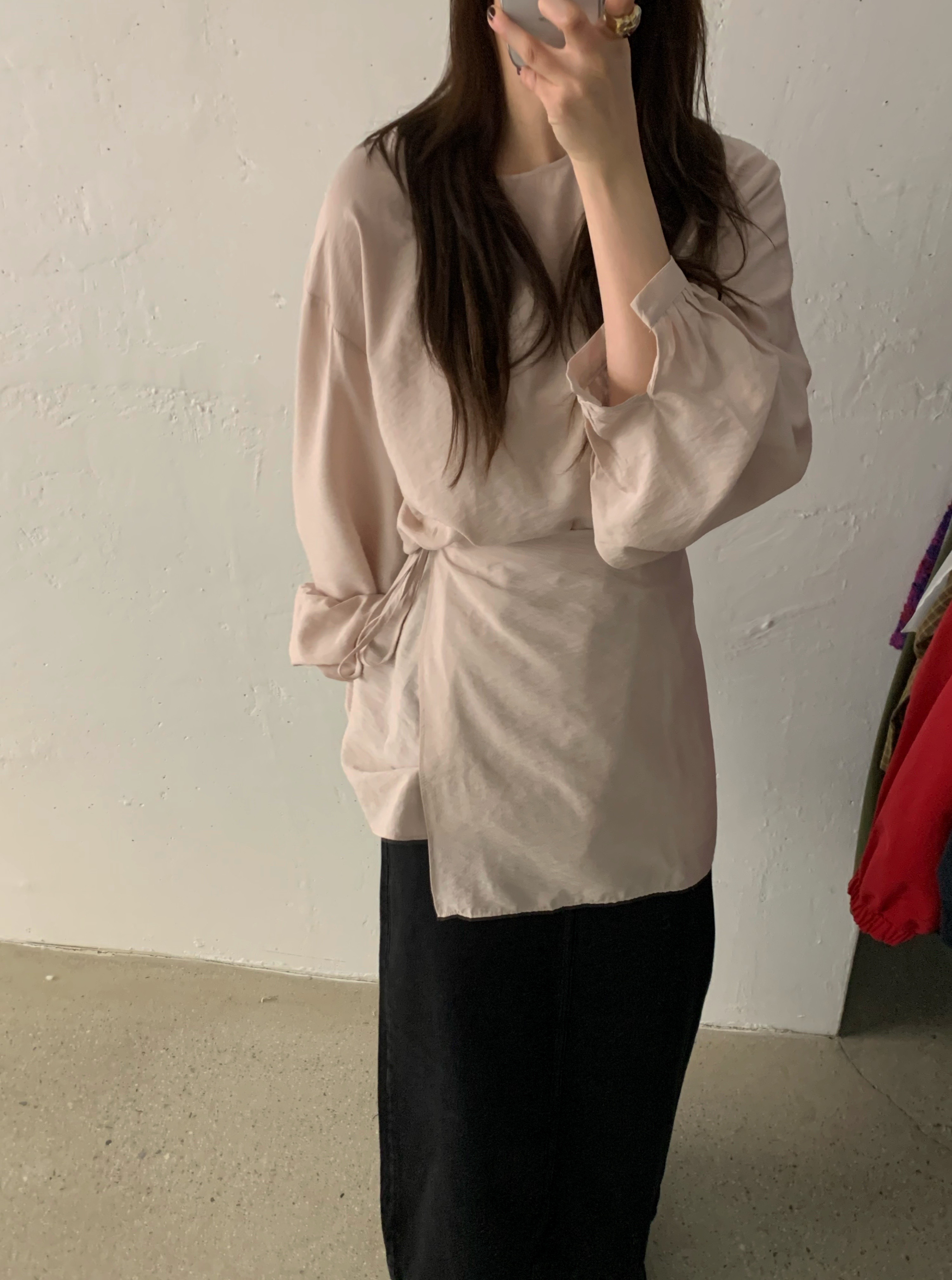 [당일발송] 바스켓 25fw 그랑 랩 블라우스 봄 여름 출근룩 하객룩 노카라 라운드 블라우스 (3c) - 상품 이미지