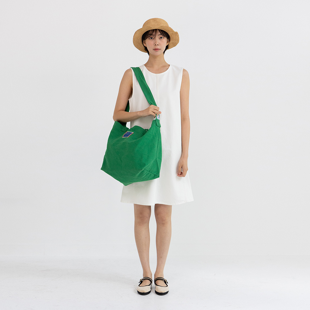 캔버스 크로스 바디 with 후지킨바이 Canvas Cross Body with FUJI KINBAI - 상세 이미지 5