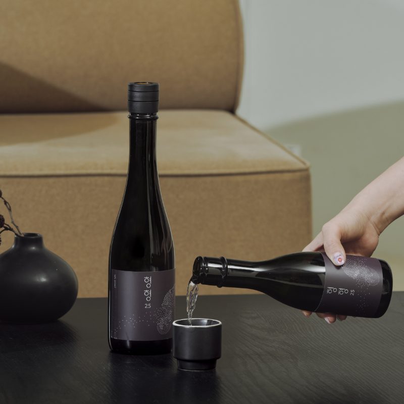 형형25 프리미엄 증류식 소주 전통주 술선물 300ml, 1개 - 상세 이미지 4