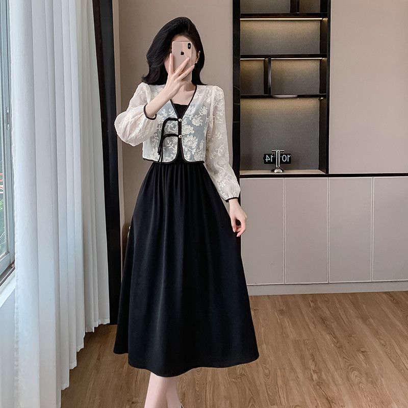 여성 슬림 롱 투피스 셋업 가을 여성정장세트 자수 디테일 하객룩 상견례 원피스 스타일링 촬영용 세련된 디자인