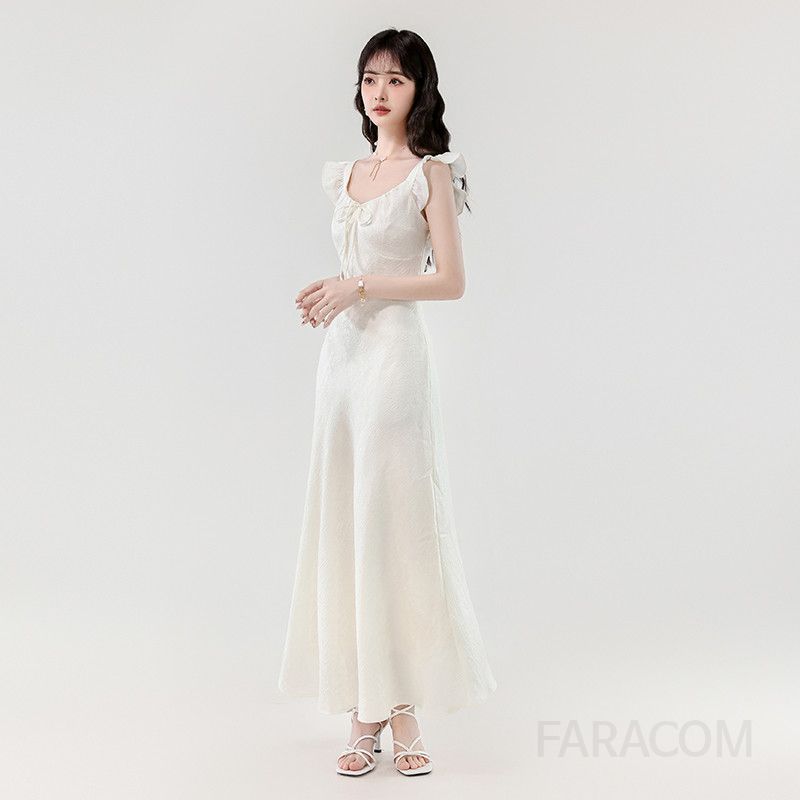여름 롱 드레스 프렌치 스퀘어 칼라 레이스업 리본 하이엔드 스타일 여성 원피스 시원한 착용감 바캉스룩 휴양지 패션 문라이트 디자인 - 상세 이미지 4