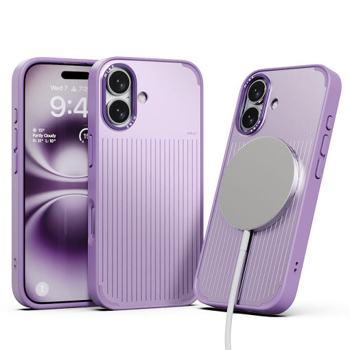 미아크 케이스의 맥세이프 기능 시연