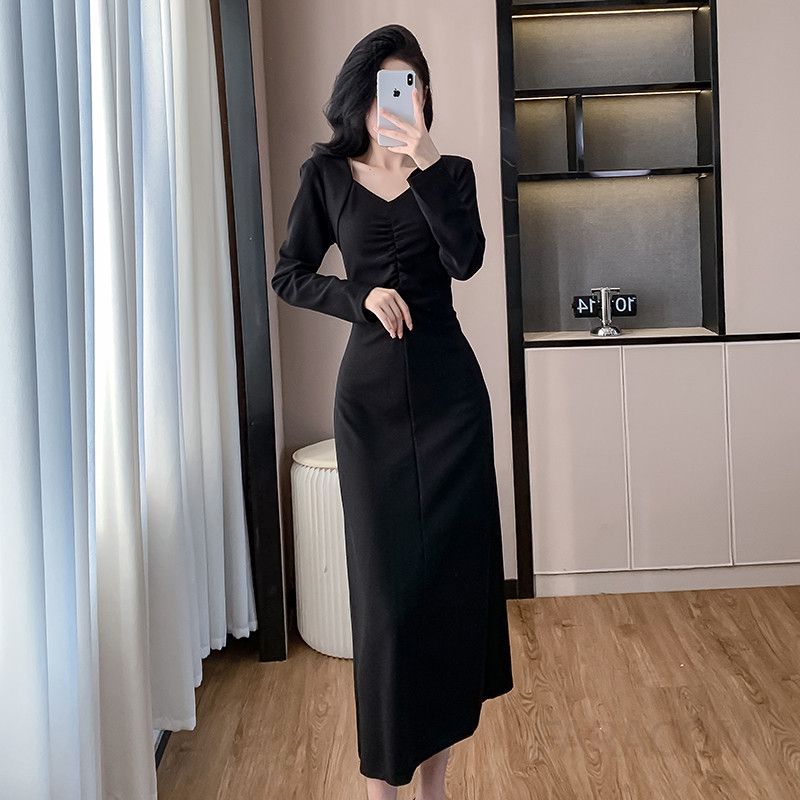 가을 플리츠 롱드레스 프렌치 V넥 슬리밍 디자인 여성 원피스 심플하고 세련된 스타일 데일리 외출용 하객룩 적합 - 상세 이미지 2
