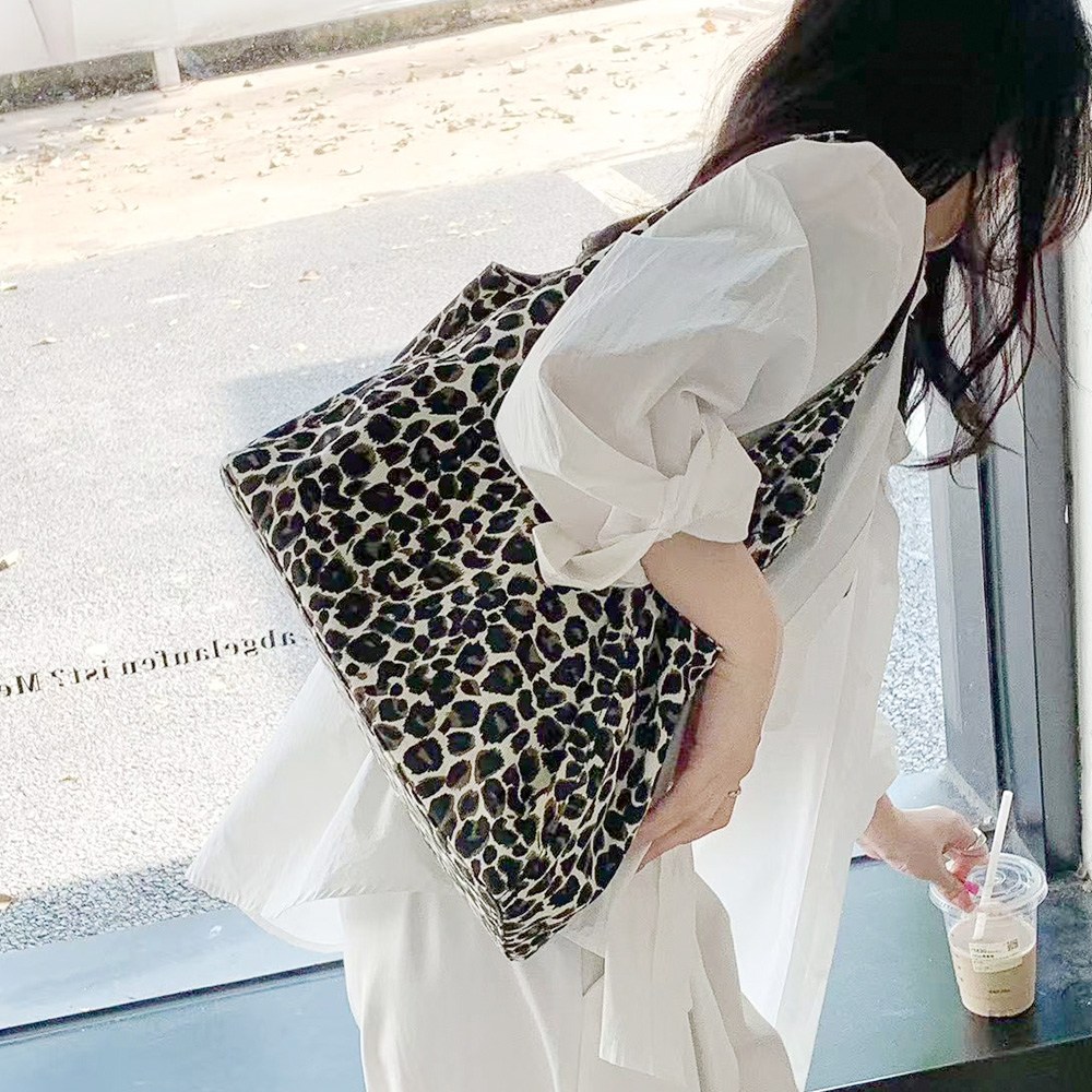 호피 패턴 빅사이즈 숄더백 여대생 직장인여성 호랑이무늬 숄더백 엄마 외출 가벼운 천가방 - 상세 이미지 3