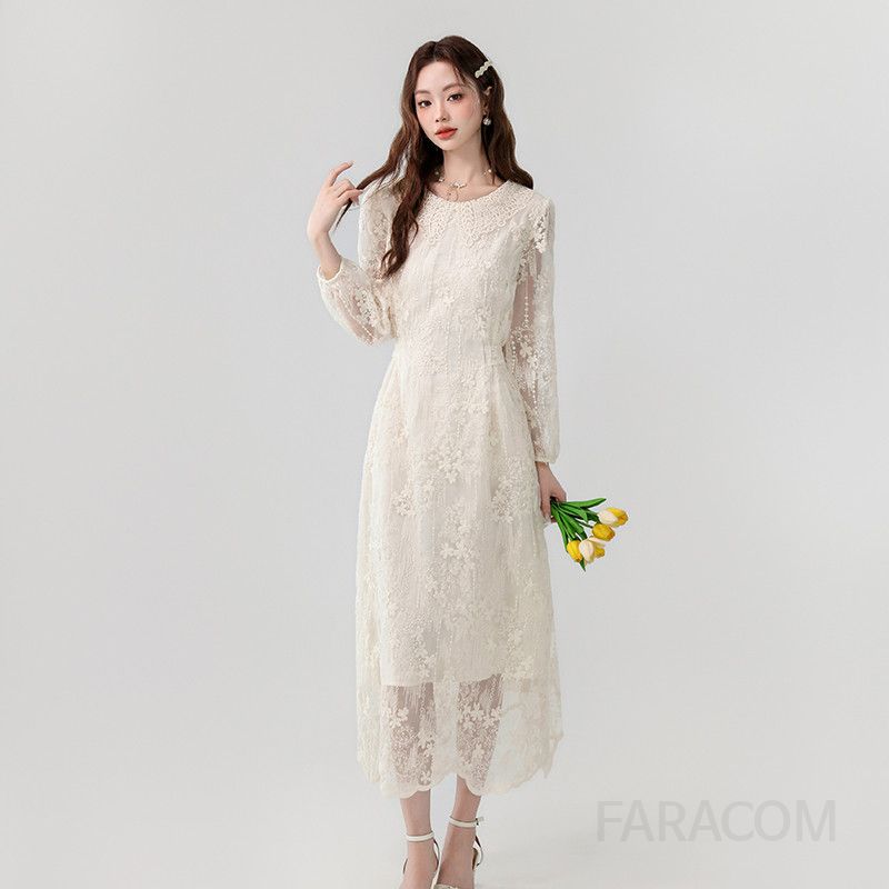 롱 슬림 레이스 드레스 여성 레이어드 레트로 디자인 하객룩 스타일 펀칭 디테일로 우아한 분위기 연출 모던한 연말 패션 아이템 - 상품 이미지