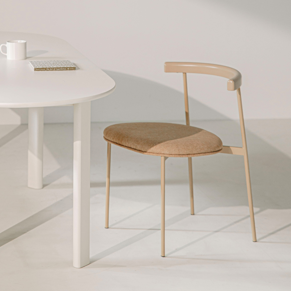 킨디 식탁의자 카페 인테리어 기능성 패브릭