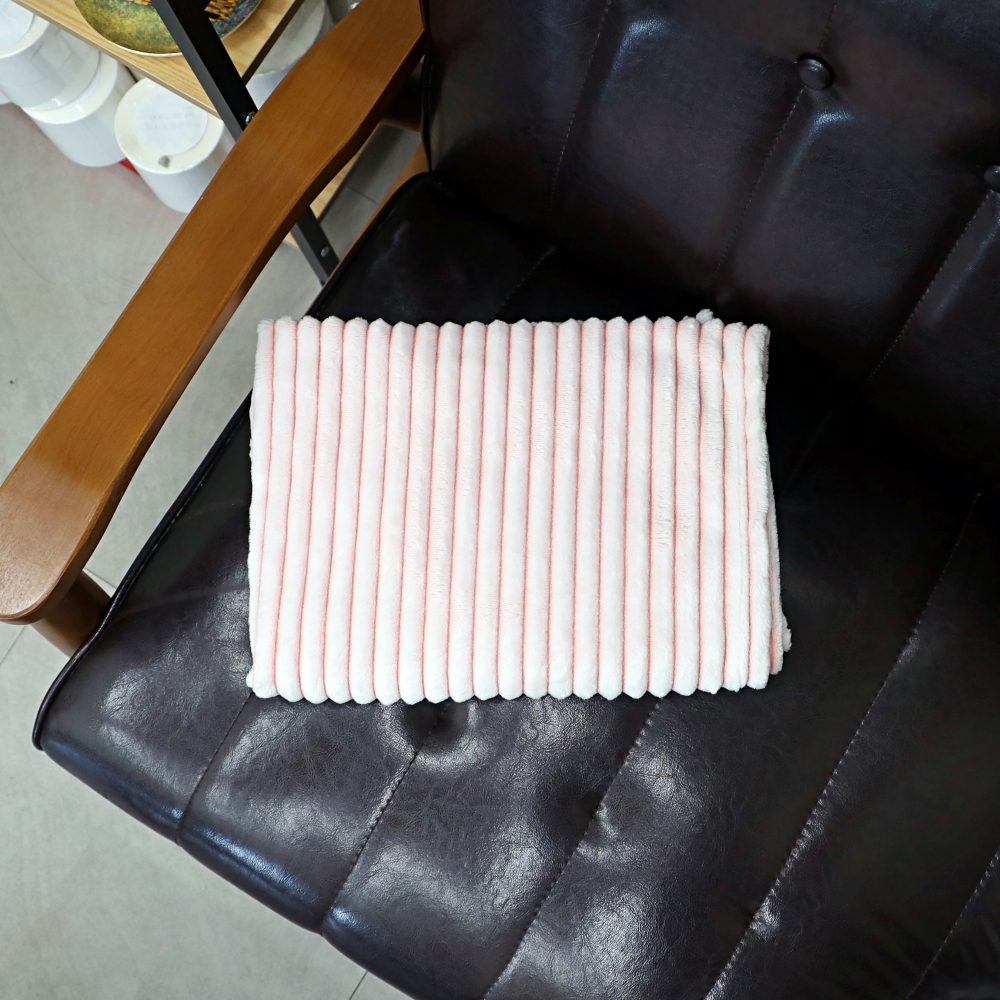 극세사 담요 비행기 차량용 무릎담요 여름 겨울 캠핑 차박 쇼파 이불 핑크, 70x100cm