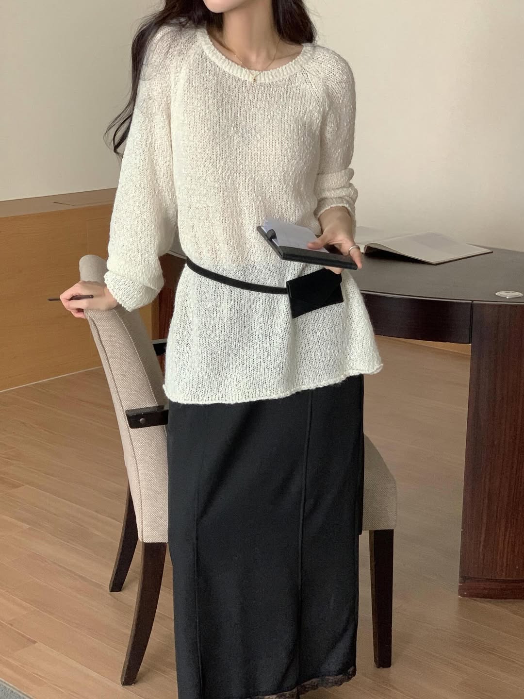 오버무드 간절기 봄 가울 라운드넥 루즈핏 울 알파카 슬라브 여리 긴팔 니트 3color - 상세 이미지 4